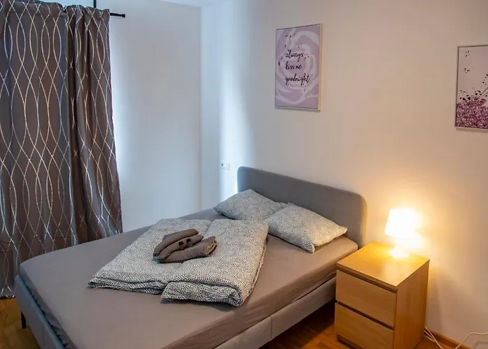 Apartmán East Side I Free Street Parking *